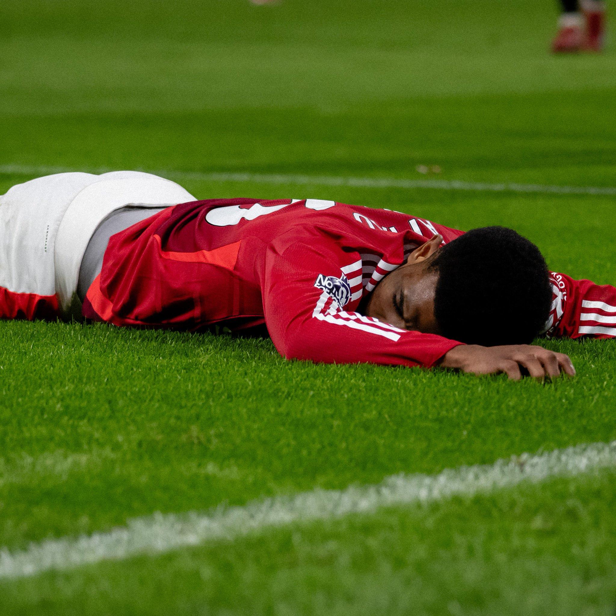 关于拿坡里球员受伤，恐影响赛季表现的信息