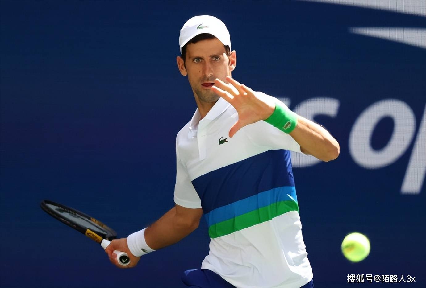 包含澳大利亚网球队力克美国网球队，德约科维奇高光表现的词条