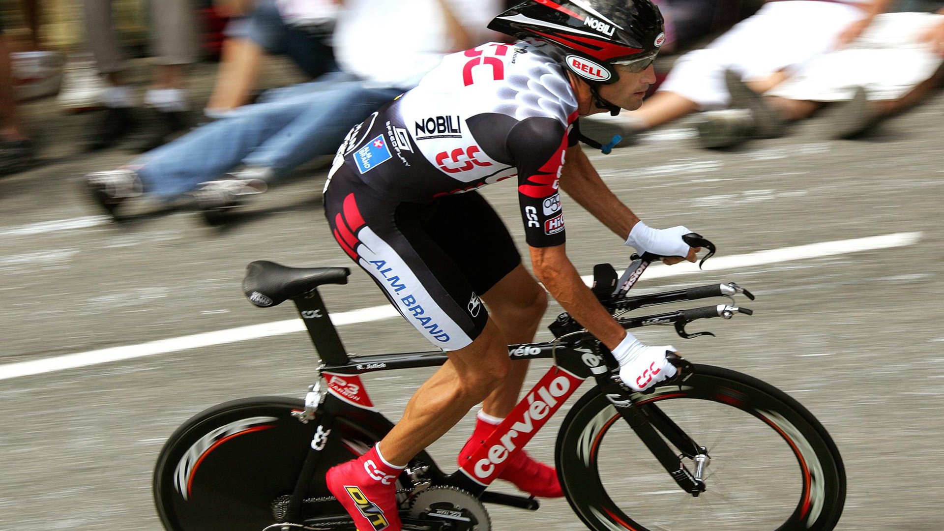 王权降临，塔图姆战术压制篮网，一手掌控比赛走势