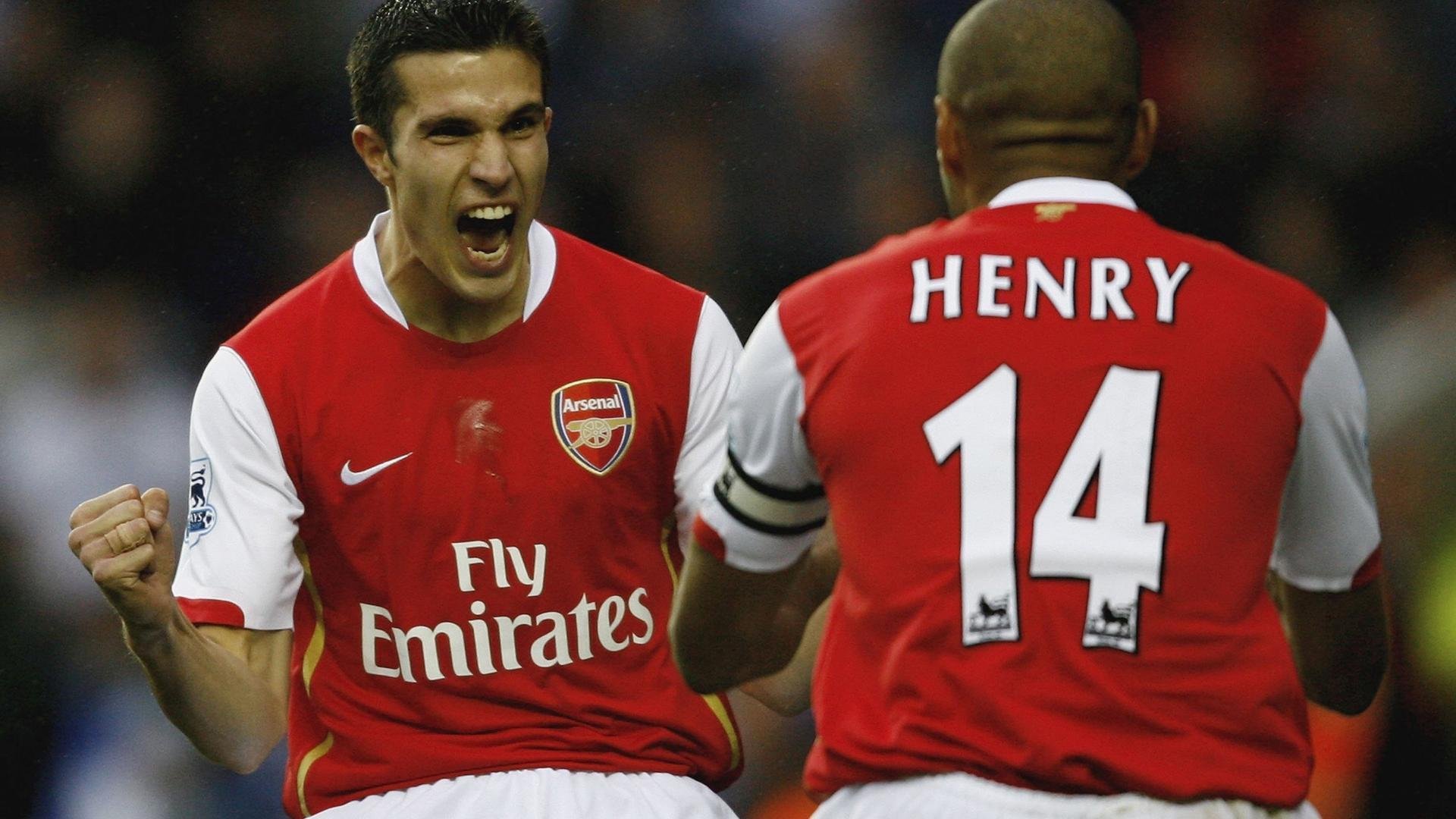 奥斯梅恩爆发破纪录之夜，佛罗伦萨力克牙买加背后的足球全球化新章